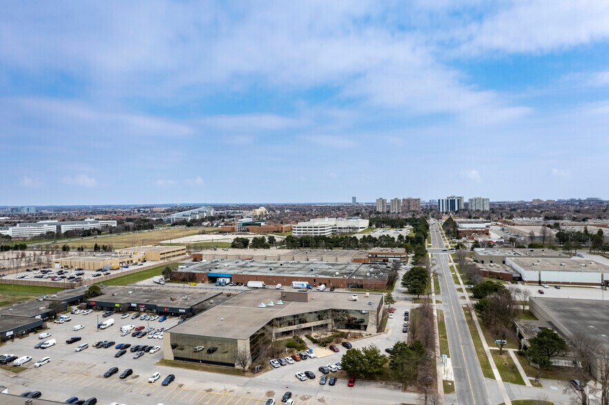 More Photos Of 716 Gordon Baker Rd, Toronto Office For Lease