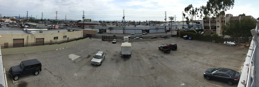 More Photos Of 9130 Glenoaks Blvd, Sun Valley Manufacturing For Lease