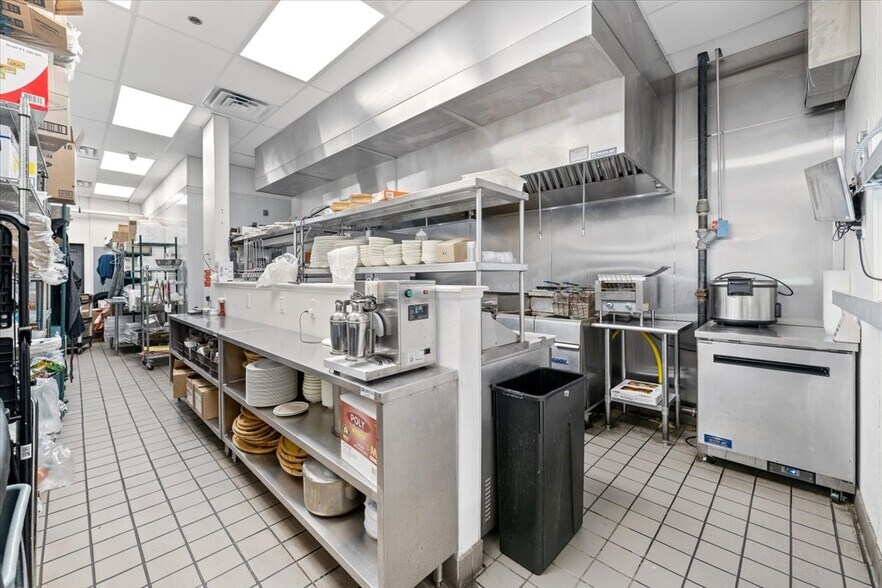 More Photos Of 100 US Highway 9, Manalapan Township Restaurant For Sale