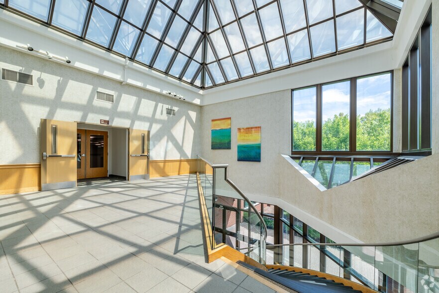 More Photos Of 350 Myles Standish Blvd, Taunton Flex For Lease