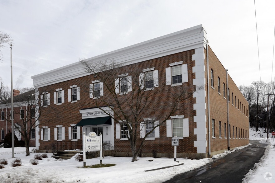 More Photos Of 69 East Ave, Norwalk Medical For Lease