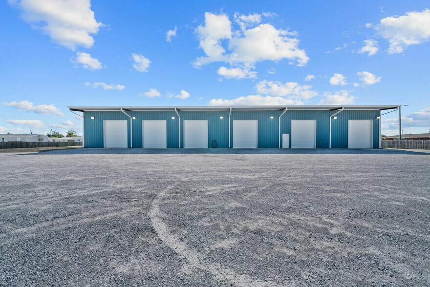 More Photos Of 1225 Transmitter Rd, Panama City Warehouse For Lease