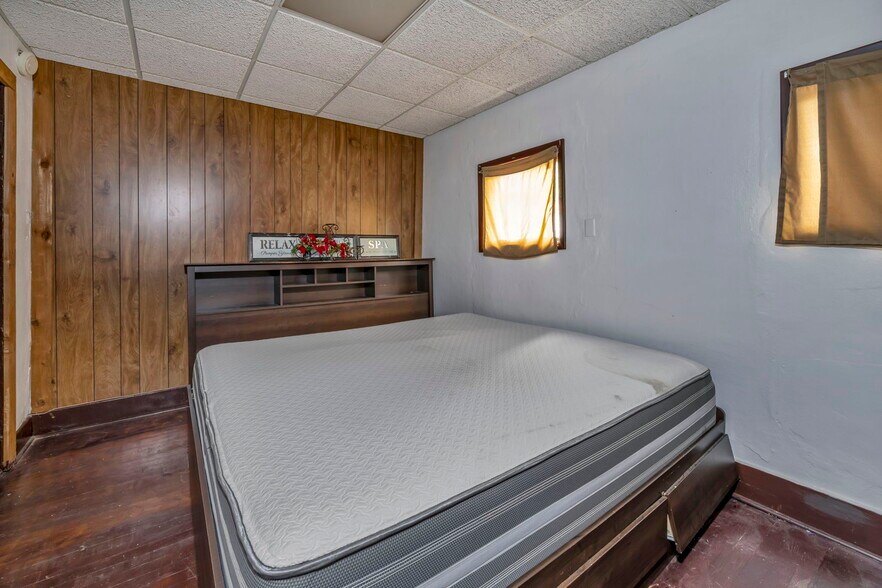 More Photos Of , Lorain Unknown For Sale