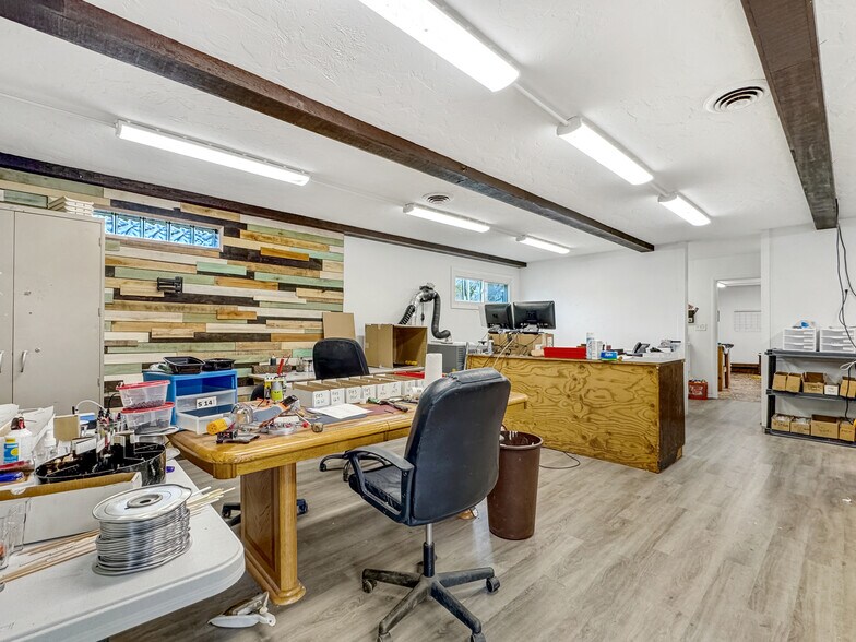 More Photos Of 401 Wooster St, Lodi Office Residential For Sale