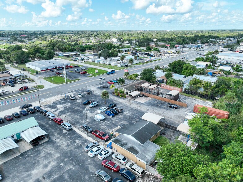 More Photos Of 1918 Aurora Rd, Melbourne General Retail For Sale