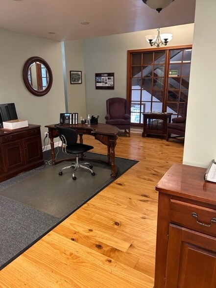 More Photos Of 83 Chestnut Rd, Paoli Office For Lease
