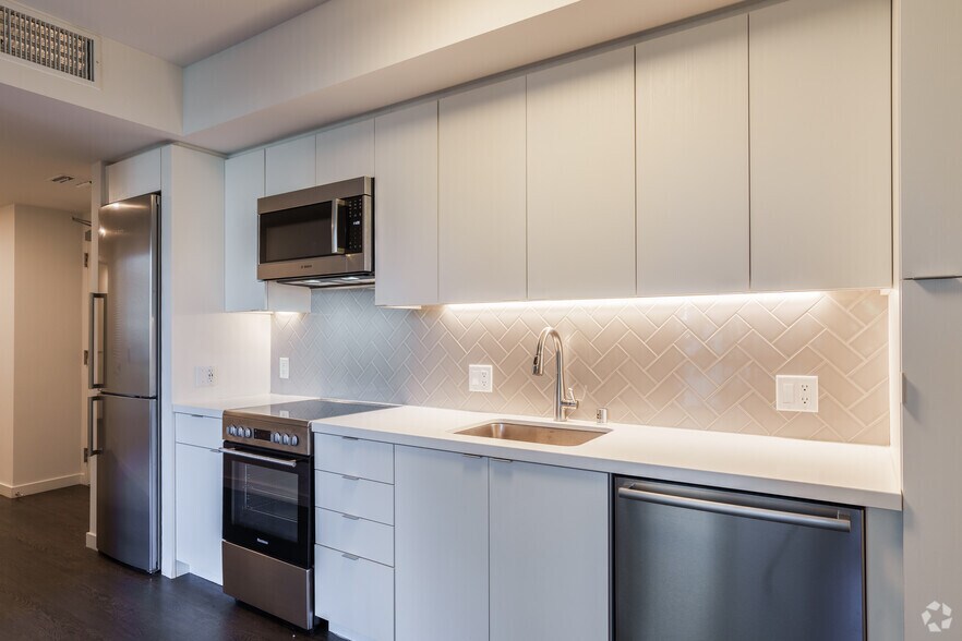 More Photos Of 2302 Valdez St, Oakland Apartments For Lease