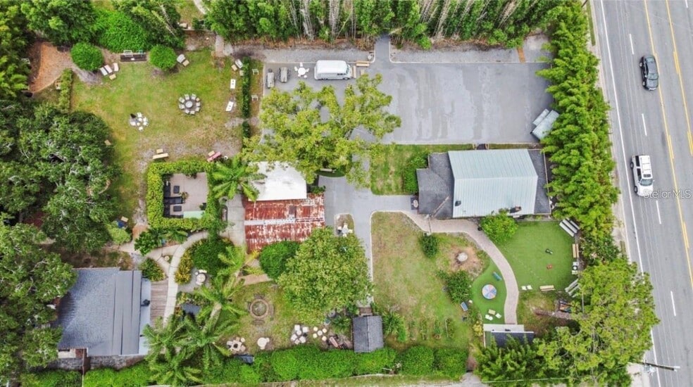 More Photos Of 4421 Edgewater Dr, Orlando Freestanding For Sale