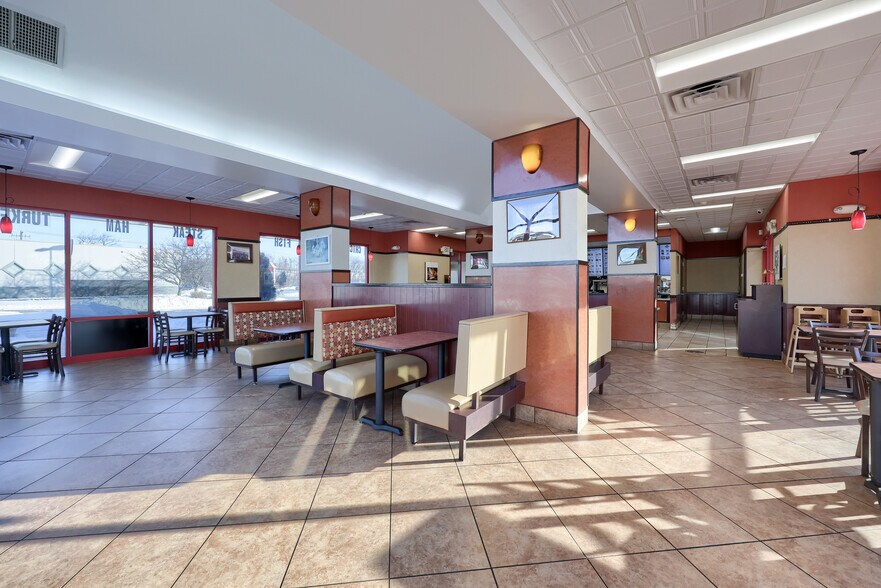 More Photos Of 4850 Penn Ave, Sinking Spring Fast Food For Sale