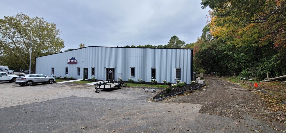 Primary Photo Of 5 Heritage Park, Clinton Manufacturing For Lease