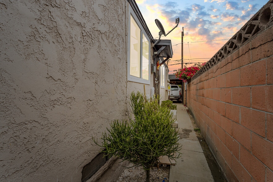 More Photos Of 136 N Garfield Ave, Oxnard Apartments For Sale