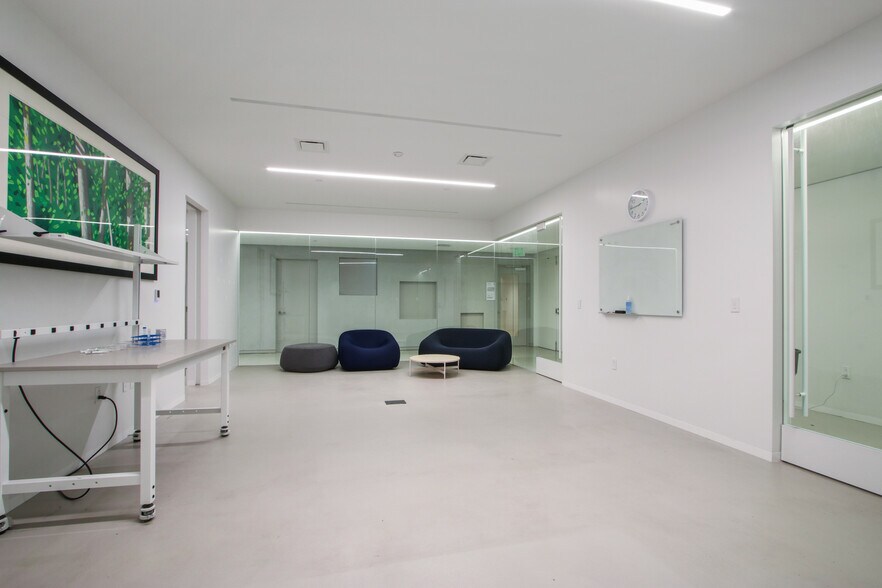 More Photos Of 1018-1024 Westwood Blvd, Los Angeles Storefront For Sale