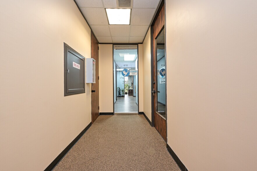 More Photos Of 5625 Cypress Creek Pky, Houston Office For Sale
