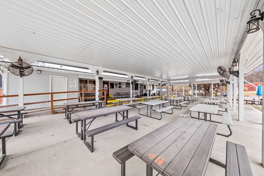 More Photos Of 2999 S Highway 94, Defiance Bar For Lease