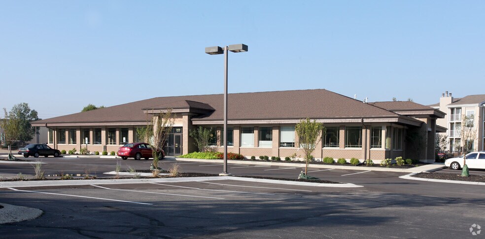 More Photos Of 5420 E 86th St, Indianapolis Office For Lease