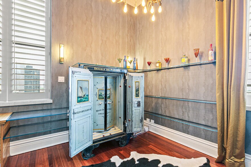 More Photos Of 1601 Arapahoe St, Denver Office For Sale