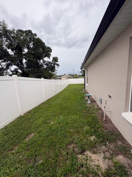 More Photos Of 640-650 E Grapefruit Ave, Lake Alfred Specialty For Sale