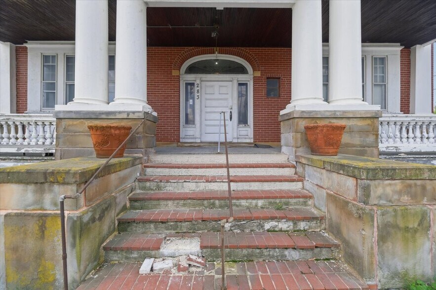 More Photos Of 283 Park Ave W, Mansfield Apartments For Sale