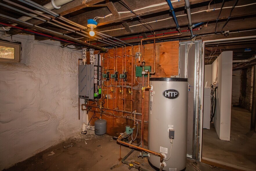 More Photos Of 56 Cohasset St, Worcester Multifamily For Sale