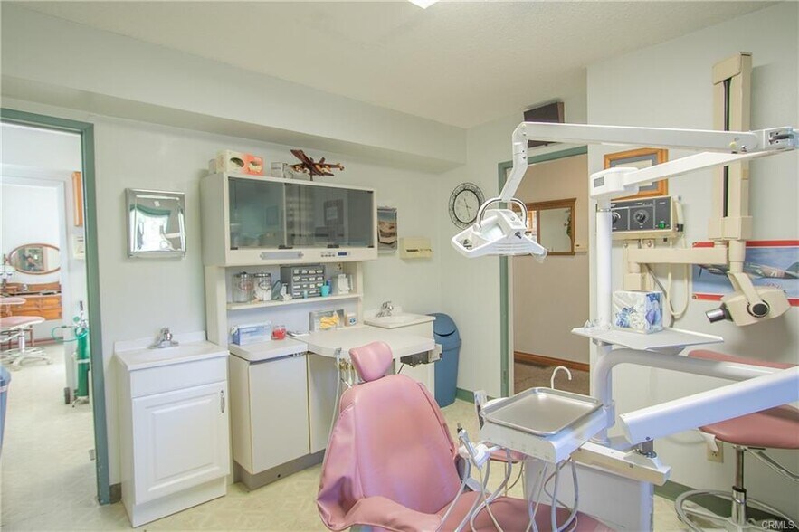 More Photos Of 28906 Hook Creek Rd, Cedar Glen Medical For Sale