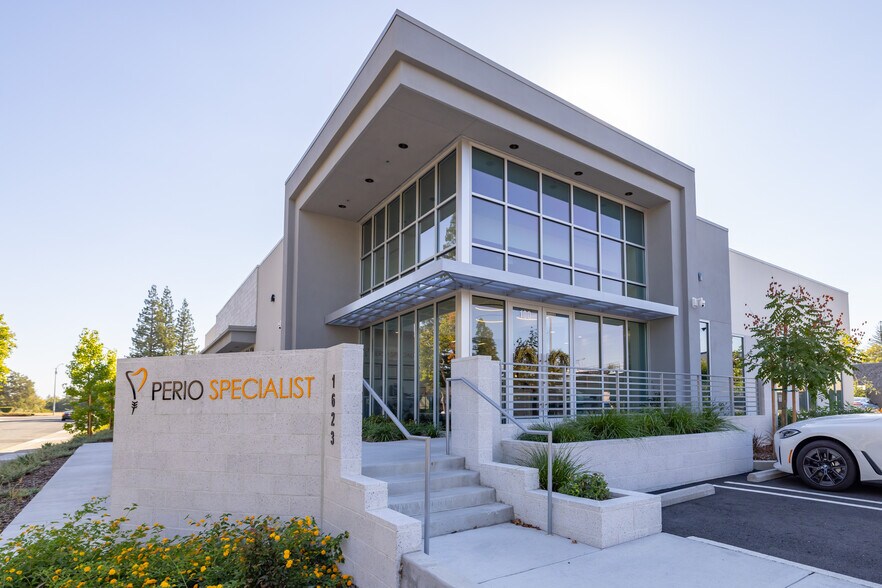 More Photos Of 1623 Santa Clara Dr, Roseville Medical For Lease