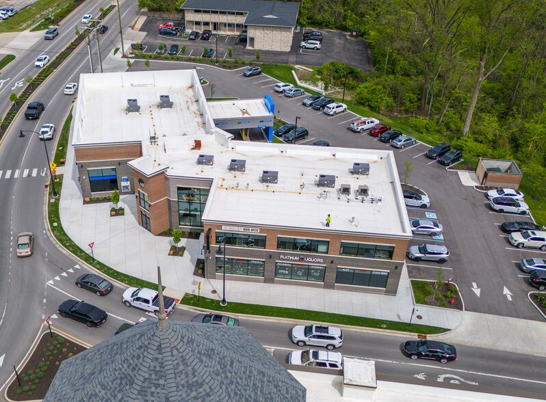 More Photos Of 1701 E 116th St, Carmel Storefront Retail Residential For Lease