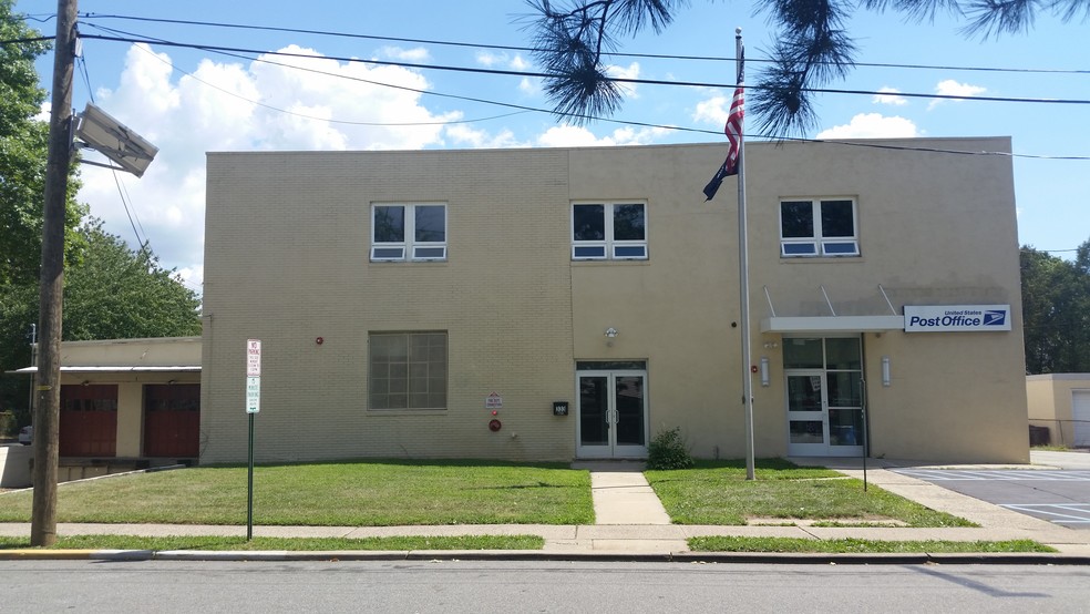 Primary Photo Of 331-333 1st St, Carlstadt Warehouse For Lease