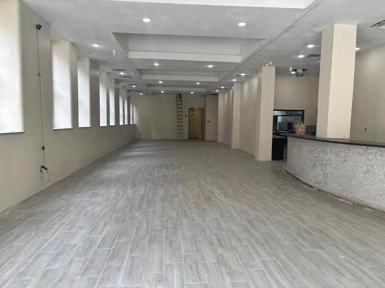 More Photos Of 24-26 E Sixth St, Cincinnati Apartments For Lease