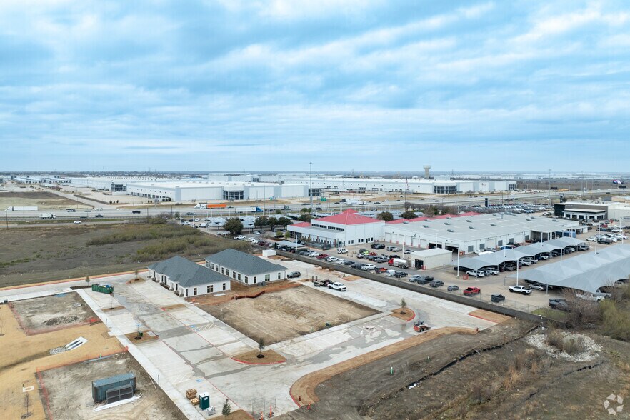 More Photos Of 3117 Bailey Dr, Fort Worth Medical For Sale