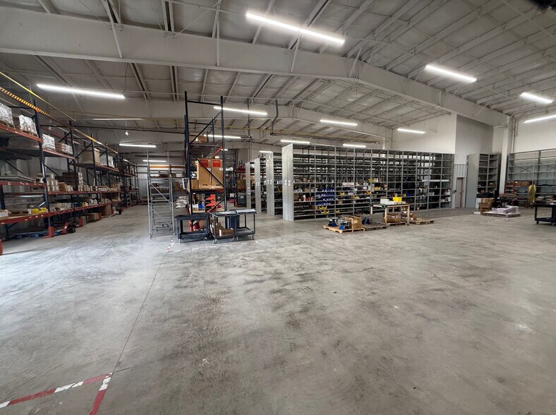 More Photos Of 2336 US-183, Cuero Warehouse For Sale