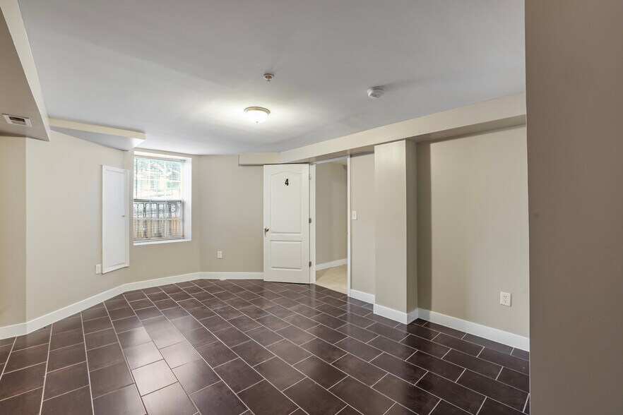 More Photos Of 302 V St NE, Washington Multifamily For Sale