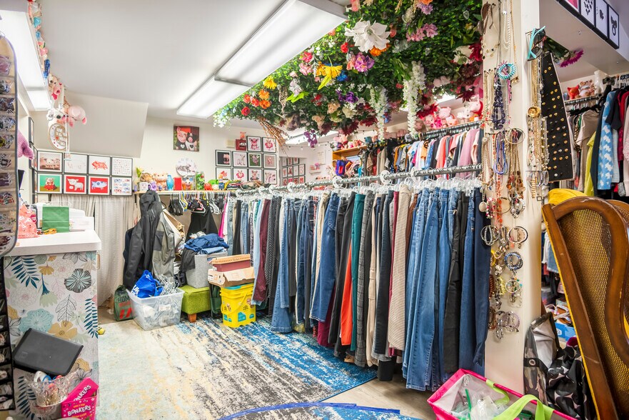 More Photos Of 34 White St, Fredonia Office For Sale