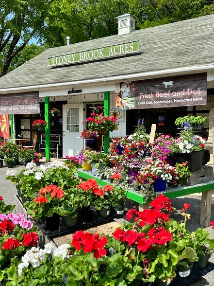 More Photos Of 3 Plain Rd, Westford Garden Center For Sale