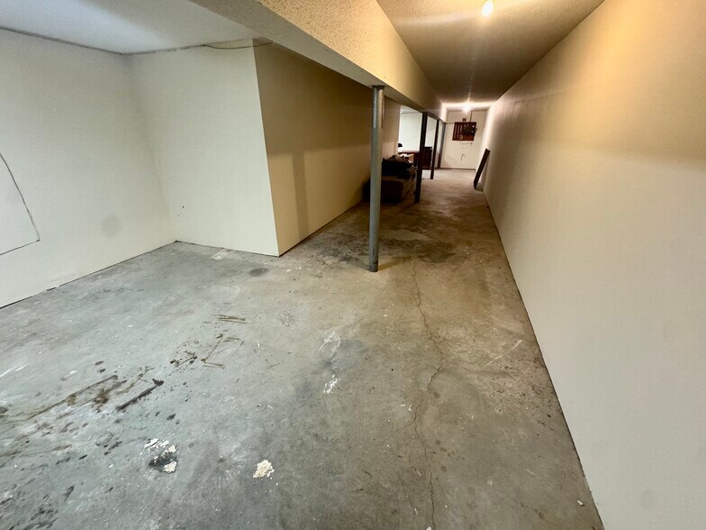 More Photos Of 24 West Rd, Ellington Apartments For Sale