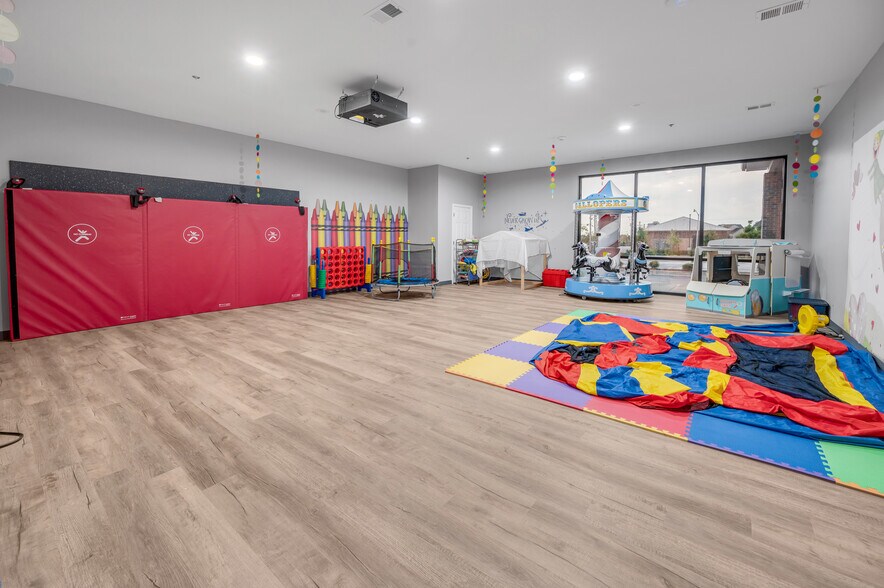 More Photos Of 101 Fairfield Dr, Nicholasville Daycare Center For Sale