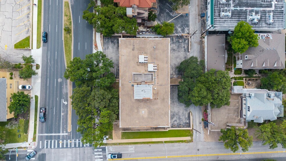 More Photos Of 1411 West Ave, Austin Office For Sale