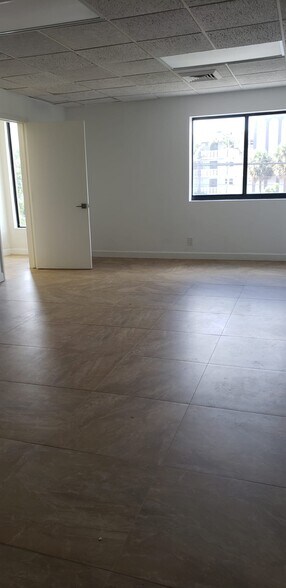 More Photos Of 3035 E Commercial Blvd, Fort Lauderdale Medical For Sale