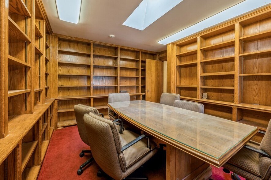 More Photos Of 153 Stevens Ave, Mount Vernon Office For Sale