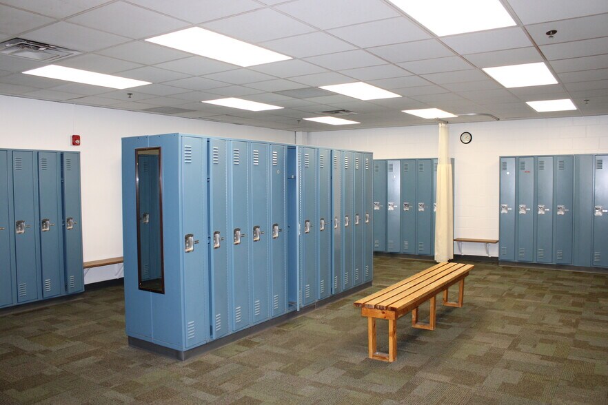 More Photos Of 501 N Shortridge Rd, Indianapolis Health Club For Sale