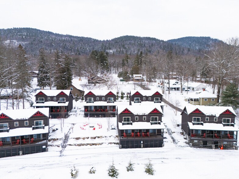 More Photos Of 10 Front St, Lake George Hospitality For Sale
