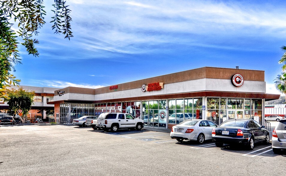 More Photos Of 2230-2238 Lincoln Ave, Altadena Storefront For Lease