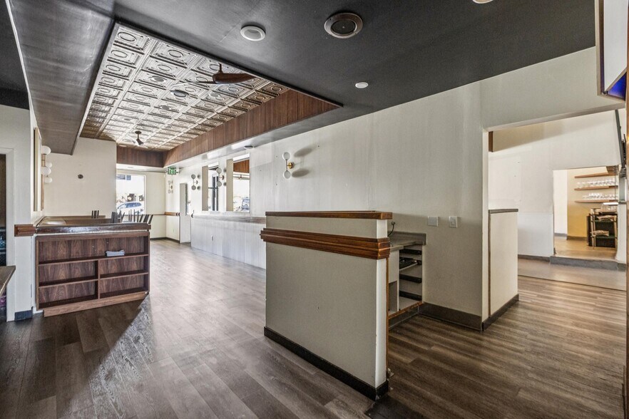 More Photos Of 2525-2533 Ocean Ave, San Francisco Storefront Retail Office For Sale