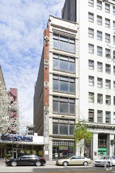 Primary Photo Of 819 Liberty Ave, Pittsburgh Office For Sale