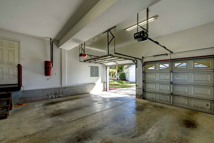 More Photos Of 113 Robert Bruce dr, Manteo Flex For Sale