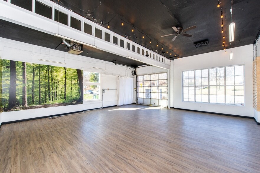 More Photos Of 1 W Main St, Chester Freestanding For Sale