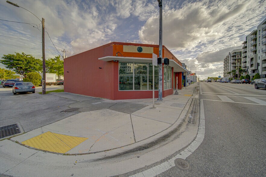 More Photos Of 3791 Bird Rd, Miami Restaurant For Lease