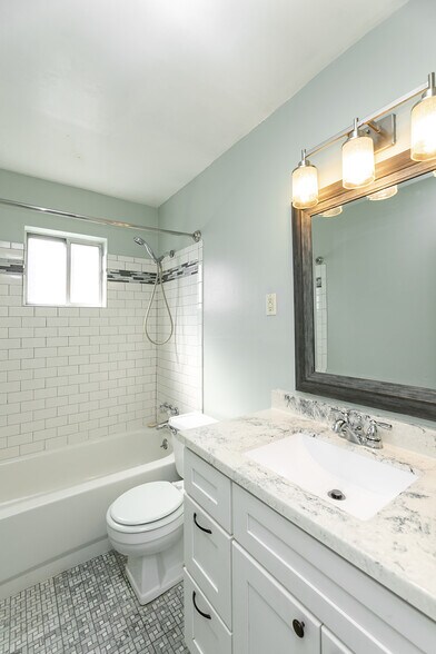 More Photos Of 2780 Madison Ave, Memphis Apartments For Sale