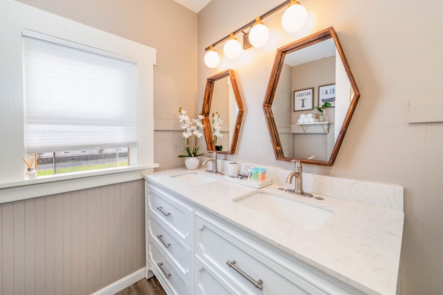 More Photos Of 13240 US-101, Hopland Land For Sale