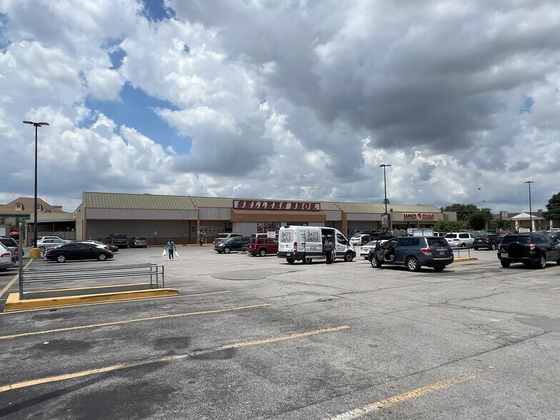 More Photos Of 5900-5990 Renwick Dr, Houston Unknown For Lease