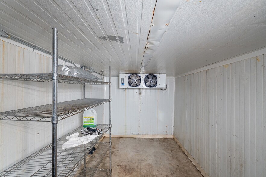 More Photos Of 509 SW G St, Grants Pass Restaurant For Sale